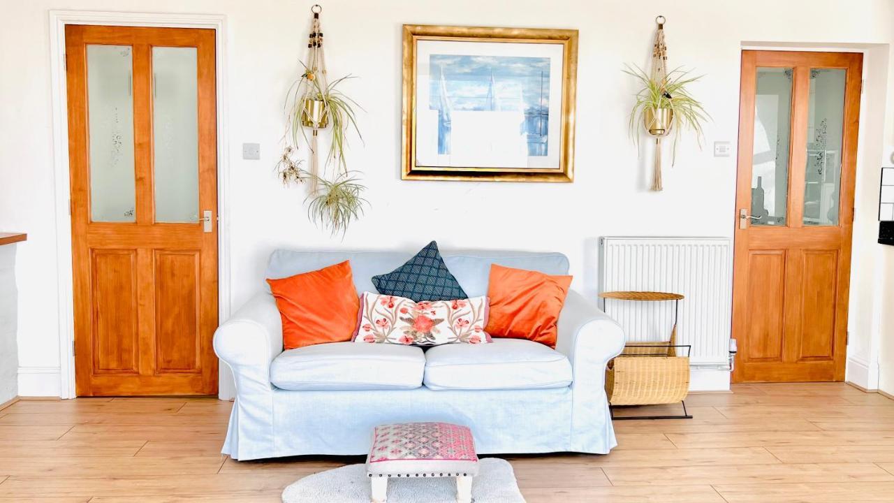 Gordy Hall -Sea Facing Welsh Cottage With Stunning Views Pendine Eksteriør bilde